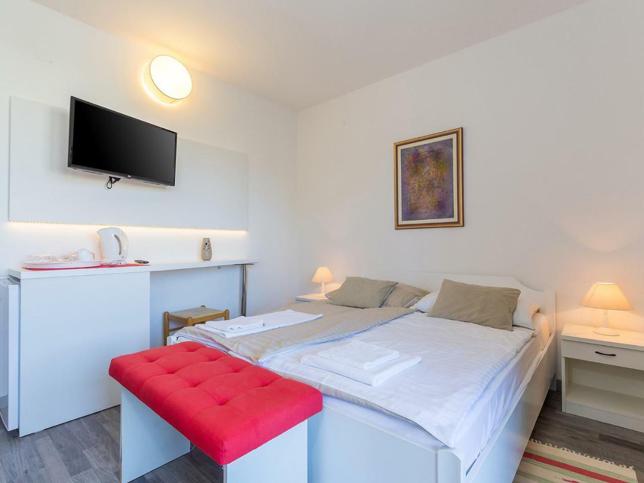 Ulika Rooms & Apartments Пореч Екстер'єр фото